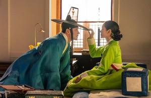 Kiếp nạn của Son Ye Jin chính là Hyun Bin! - Ảnh 4.