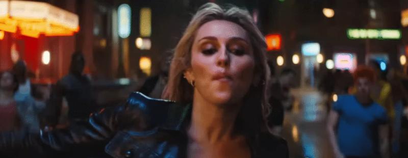 Biểu tượng Hannah Montana U40 vẫn đẹp và bốc bất chấp thời gian- Ảnh 1.