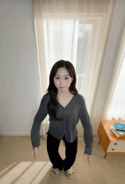 Bài hát Việt hơn nửa tỷ view viral toàn cầu: Ca sĩ mất tích 6 năm được "hồi sinh", loạt sao quốc tế thi nhau lăng xê- Ảnh 4.
