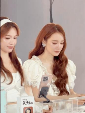 Nhã Phương “giải cứu thế giới” xinh cỡ này- Ảnh 1.