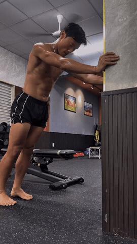 Từ nay hãy gọi thủ môn Bùi Tiến Dũng là “đội trưởng phòng gym”, body 8 múi “sầu riêng”, cơ bắp cuồn cuộn gây sốt- Ảnh 2.