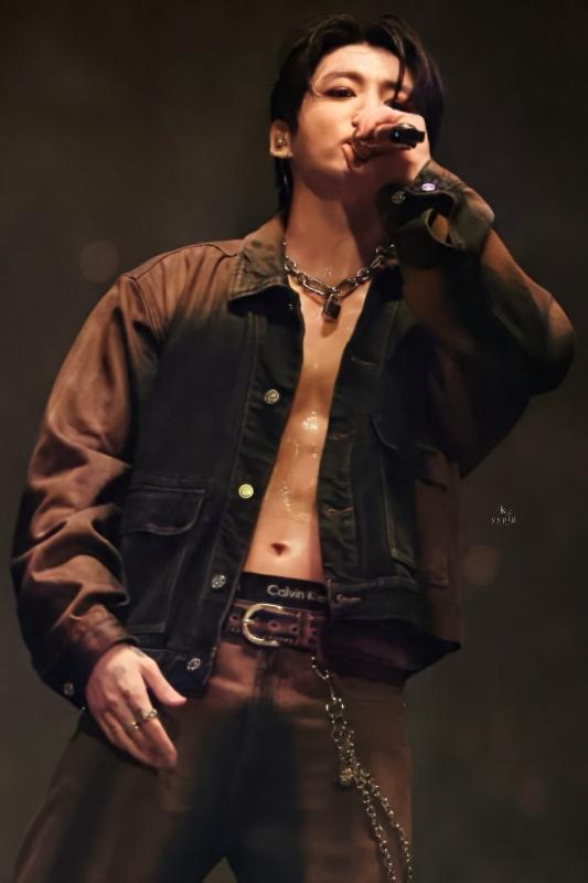Không chịu nổi Jung Kook (BTS)- Ảnh 4.