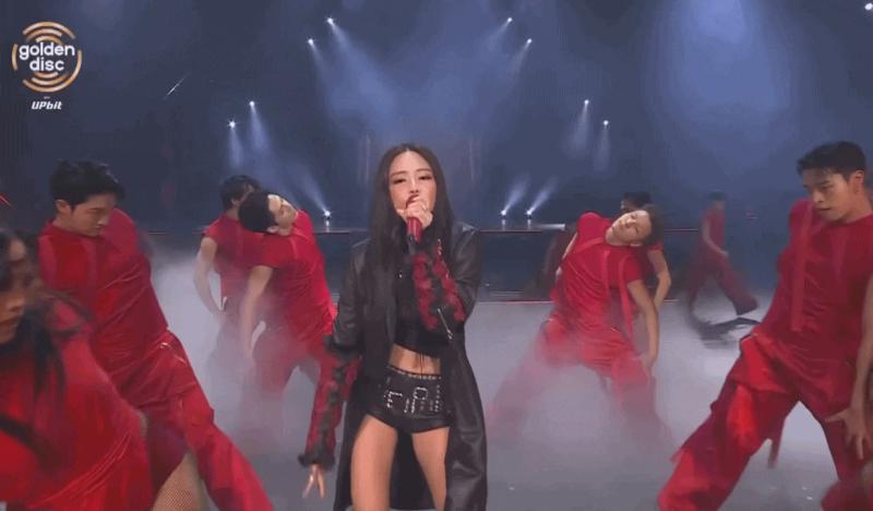 19 triệu lượt xem Jennie (BLACKPINK) “đốt mắt” tại GDA 2026, đẳng cấp thần tượng toàn năng khỏi bàn cãi- Ảnh 1.