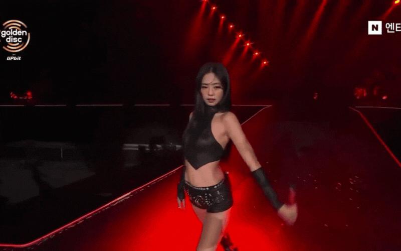 19 triệu lượt xem Jennie (BLACKPINK) “đốt mắt” tại GDA 2026, đẳng cấp thần tượng toàn năng khỏi bàn cãi- Ảnh 3.