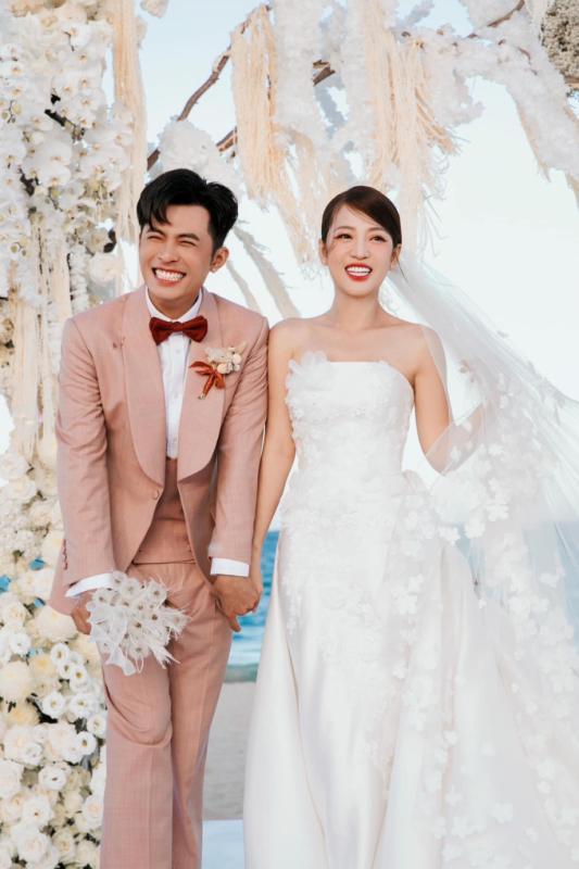 Việt Nam có ca sĩ “bố bỉm sữa" vợ đẹp con ngoan vạn người mê, vừa xuất hiện diện mạo cực khác lạ- Ảnh 8.