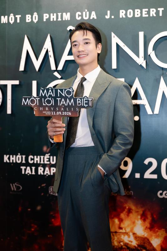 Thảm đỏ HOT nhất hôm nay: Lê Phương - Minh Anh sắc vóc quá bén, 1 cặp đôi công khai hôn nhau ngọt muốn xỉu- Ảnh 8.