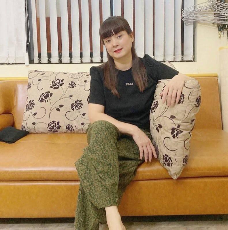 Diễn viên Lệ Hằng: Chia sẻ quá khứ sai lầm, vợ "người kia" tìm đến tận trường, U55 có việc mới- Ảnh 2.