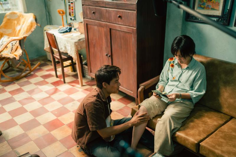 Nam diễn viên Việt bị bạn diễn tố không đánh răng, quay cảnh hô hấp nhân tạo mà cạn lời- Ảnh 5.