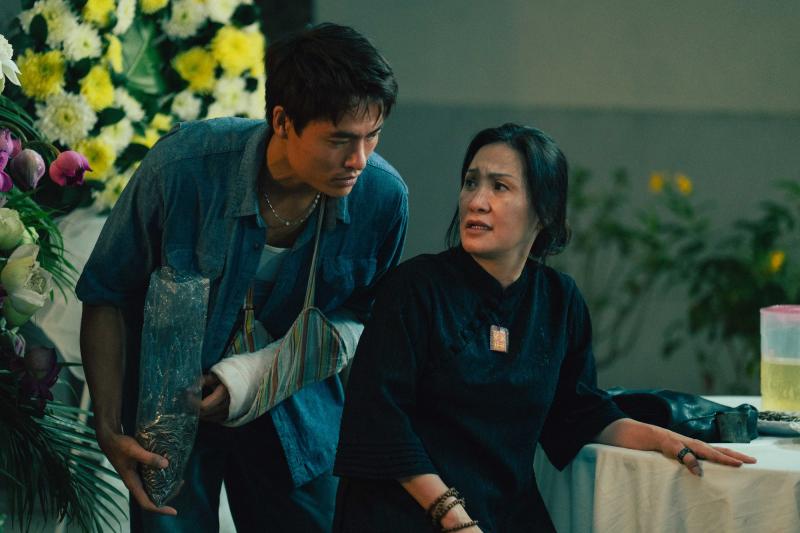 Phim Việt chưa quay đã thay máu 99% dàn cast: Tưởng xịt mà leo top 1 phòng vé, tầm nhìn đạo diễn quá đỉnh- Ảnh 3.