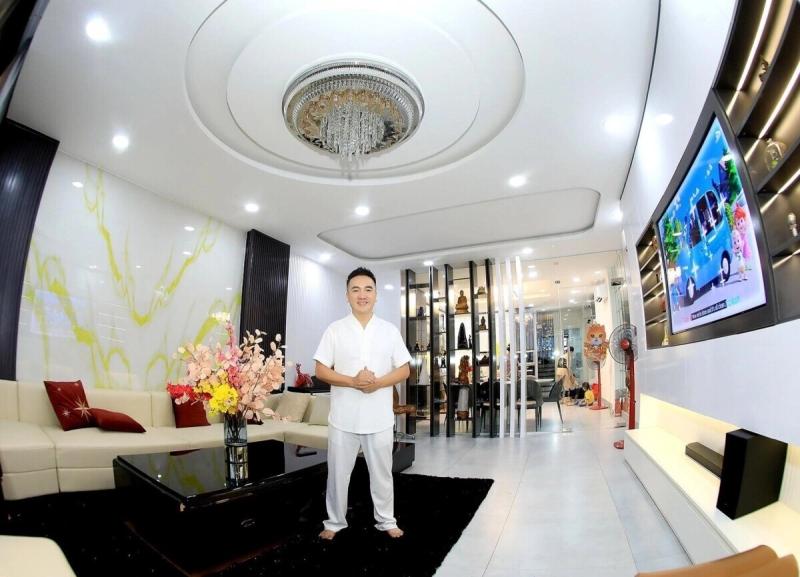 Nam ca sĩ đình đám U50 đi bán bánh mì khắp TP.HCM- Ảnh 6.