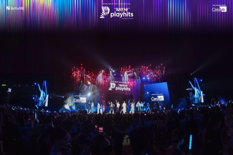 “SAY HI” PLAYHITS - A LIVE BAND CONCERT: Khi những bản hit quen thuộc được làm mới để bước lên sân khấu live band - Ảnh 1.