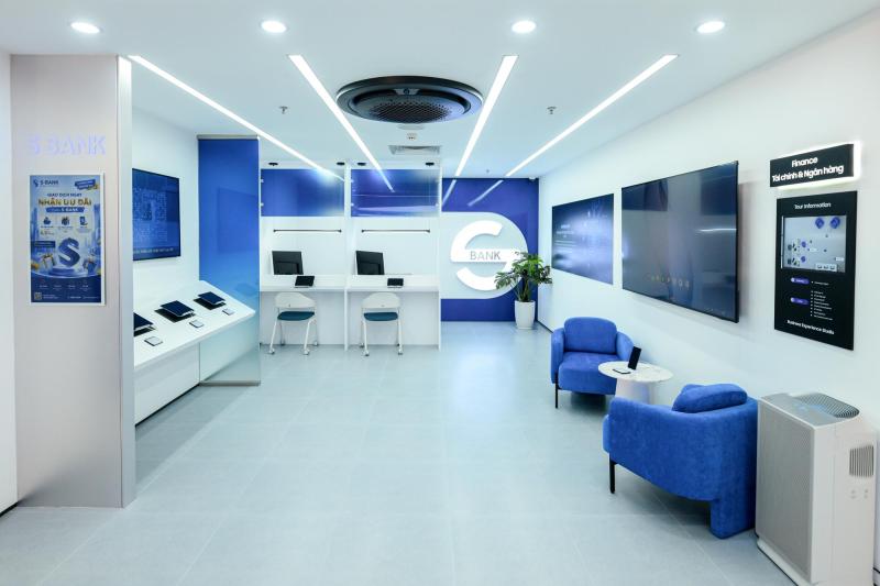 Bên trong không gian 522 m² Samsung vừa mở giữa Hà Nội: màn hình 3D không cần kính, màn hình tiêu thụ 0,00 W và một trung tâm điều hành thu nhỏ - Ảnh 2.