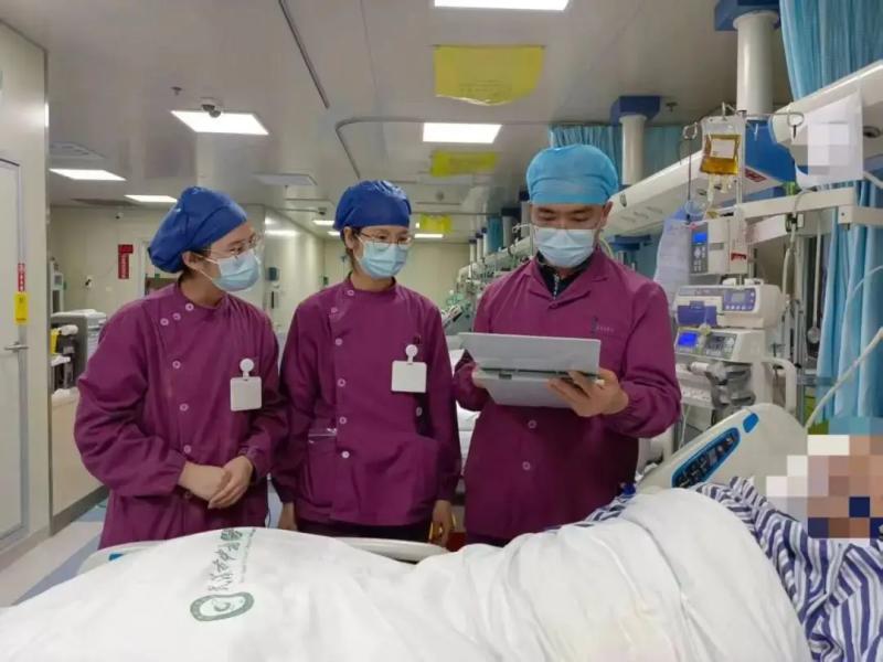 Ăn 20 con nhộng tằm, người đàn ông 41 tuổi suy đa tạng, suýt mất mạng- Ảnh 1.