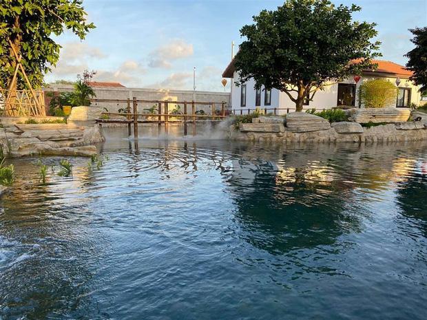 Biệt thự nhà vườn 70 tỷ rộng nghìn m2 của Trường Giang - Nhã Phương- Ảnh 7.