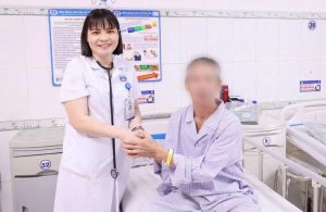 Ngừng tuần hoàn 2 lần, người đàn ông được cứu sống ngoạn mục
