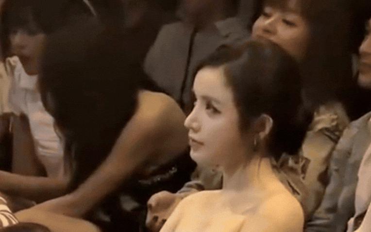 “Bóc trần” nhan sắc mỹ nữ trăm tỷ Việt, cam thường cũng chịu thua gương mặt này - Ảnh 1.