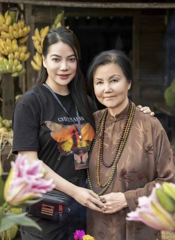 Gương mặt bị AI thay thế của Trương Ngọc Ánh- Ảnh 3.