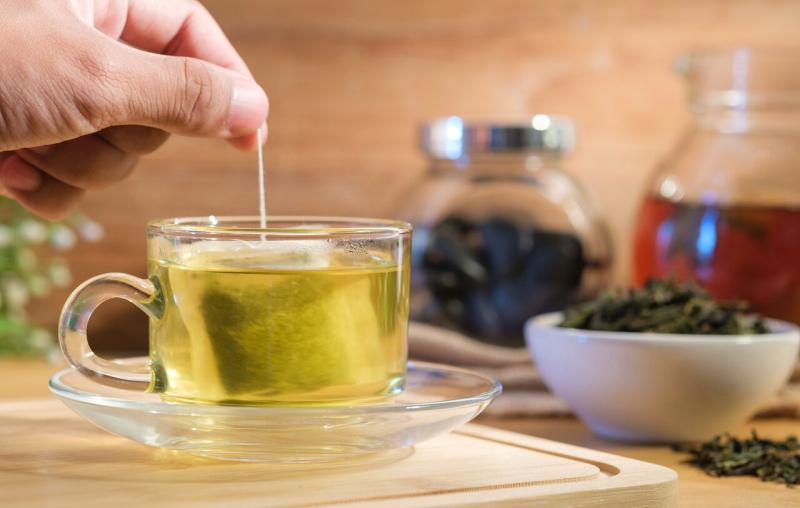 Uống trà mỗi ngày có thể gây hại cho thận? Bác sĩ cảnh báo: Cách uống trà này là nguy hiểm nhất - Ảnh 1.