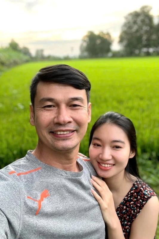Nam diễn viên Việt về quê mở tiệm lẩu bình dân, tự tay phục vụ từng thực khách- Ảnh 6.