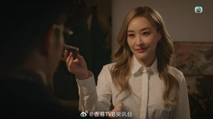 Phim giờ vàng gây sốc với cảnh 18+ vượt giới hạn, ekip hoảng hốt hét lên "từ từ thôi" - Ảnh 3.