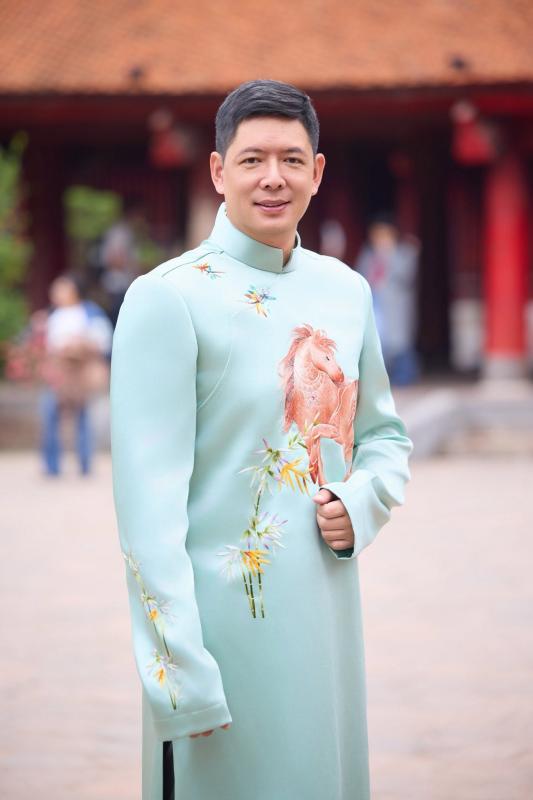 Siêu mẫu quê Lạng Sơn từng bán sữa đậu nành từ 3 giờ sáng: Nay viên mãn bên vợ đại gia hơn 4 tuổi- Ảnh 4.