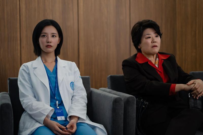 Kim Ji Won gặp biến căng: Phim mới bị kiến nghị lên tận Ủy ban, nhìn cách nhà đài phản ứng mà quá nản- Ảnh 1.