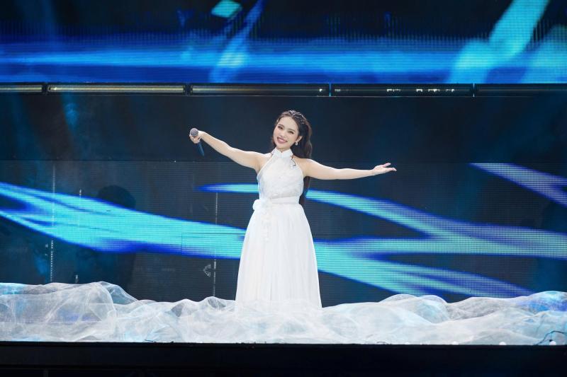 Nhạc Hội Dân Chơi Dân Ca của Phương Mỹ Chi: Một “con thuyền văn hóa” nhiều tham vọng- Ảnh 4.