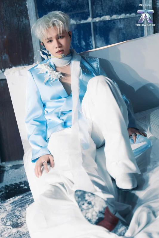 Nam ca sĩ top 5 Tinh Hà Say Hi "cầm kỳ thi họa" đủ cả, thế này fan không mê mới lạ- Ảnh 4.
