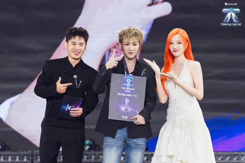 Nam ca sĩ top 5 Tinh Hà Say Hi "cầm kỳ thi họa" đủ cả, thế này fan không mê mới lạ- Ảnh 7.