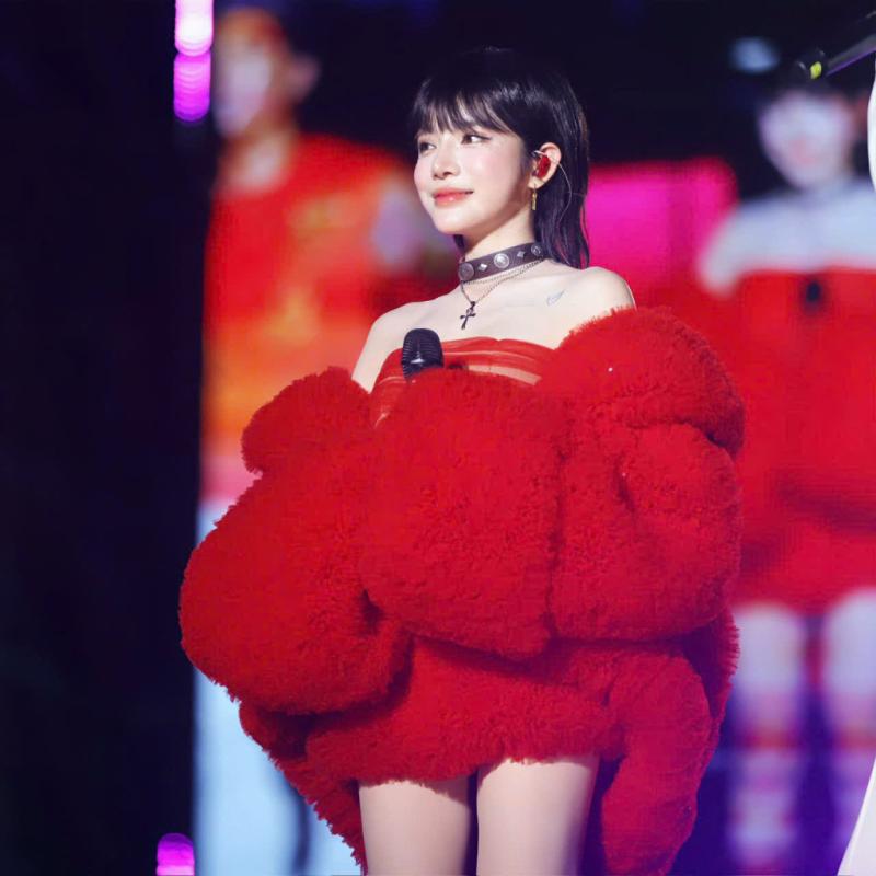 Showbiz Việt cũng có mỹ nhân nhan sắc như AI, gương mặt “bén ngót” ngày càng thu hút - Ảnh 9.