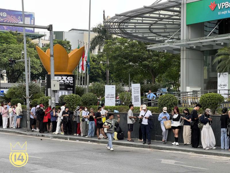 10 điểm cho VPBank nắm bắt tâm lý fan BIGBANG: Cả ngã tư cứ chờ đèn đỏ là được “ôn bài” - Ảnh 5.