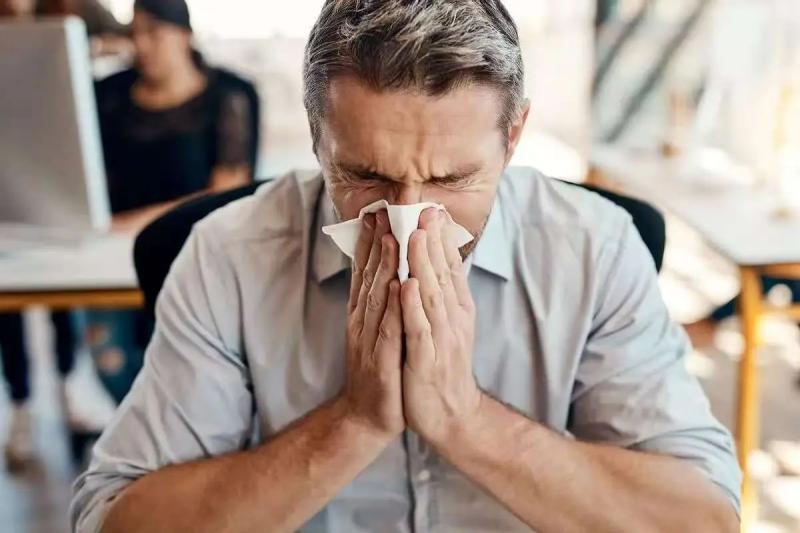 Người phụ nữ 63 tuổi gãy xương sau cú ngã nhẹ, nguyên nhân có thể bắt đầu từ thói quen ăn uống tưởng lành mạnh- Ảnh 1.
