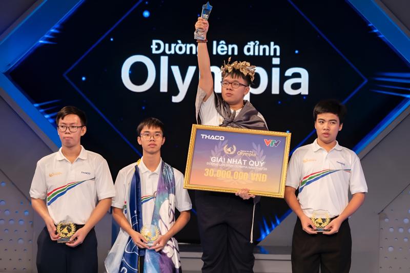 Gặp nam sinh 2009 hát được quốc ca 135 nước vừa lọt Chung kết Olympia 2026: "Mình đã chuẩn bị cho Olympia suốt 6 năm"- Ảnh 1.