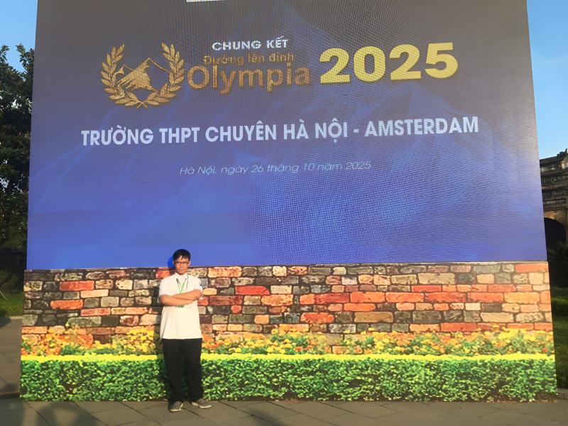 Gặp nam sinh 2009 hát được quốc ca 135 nước vừa lọt Chung kết Olympia 2026: "Mình đã chuẩn bị cho Olympia suốt 6 năm"- Ảnh 5.