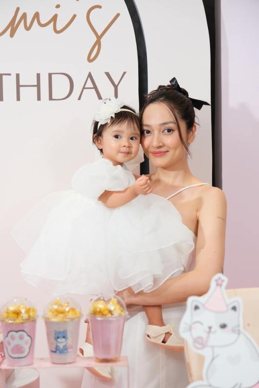 Sao nữ Vbiz có loạt hit triệu view: Làm mẹ đơn thân, lấn sân kinh doanh thức ăn thú cưng - Ảnh 6.