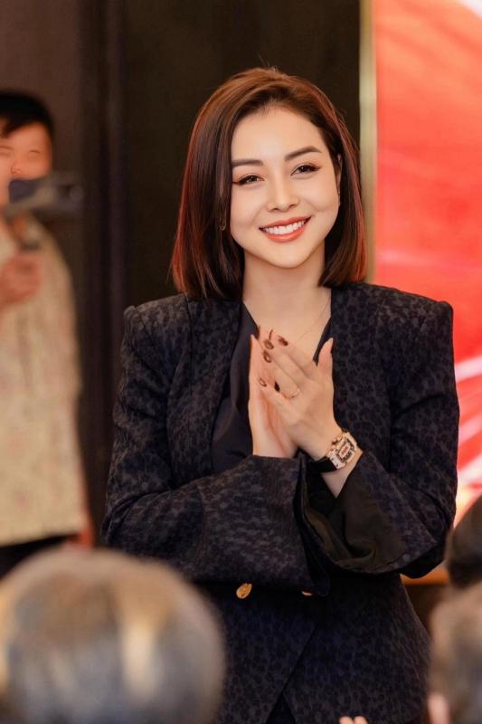 Hoa hậu đẹp nhất nhì Việt Nam chia tay ca sĩ nổi tiếng, tái hôn với đại gia giàu có- Ảnh 1.