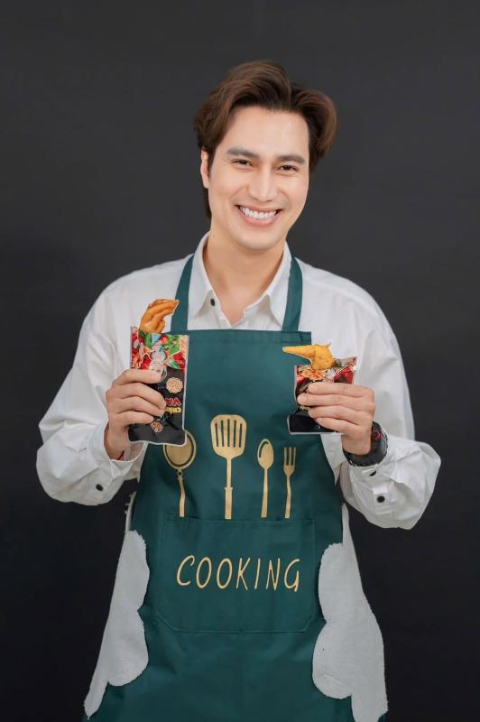 Nam thần VFC bán chân gà ở Hà Nội- Ảnh 3.