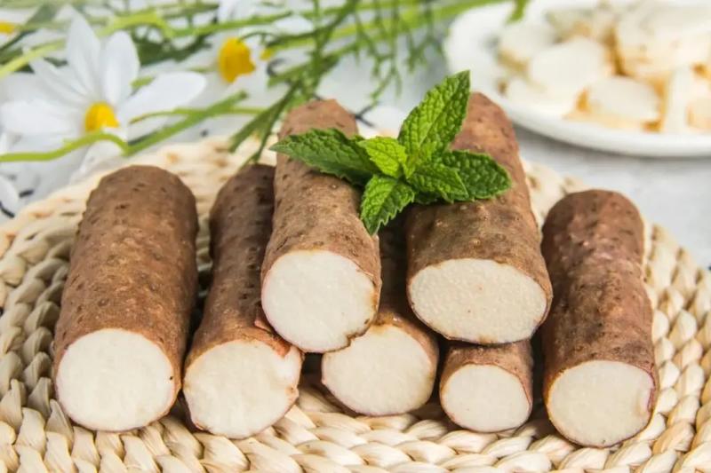 4 loại rau củ giảm đau rát cổ họng, chợ Việt bán nhiều còn rẻ - Ảnh 2.
