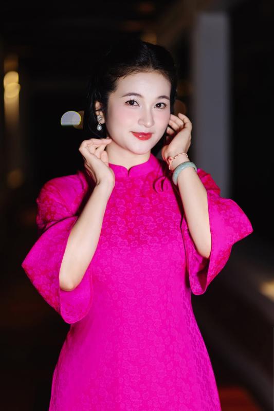 Ca sĩ Việt vừa được thăng chức Thiếu tá: Thạc sĩ thanh nhạc tại Trung Quốc, 4 lần vang danh quốc tế- Ảnh 5.