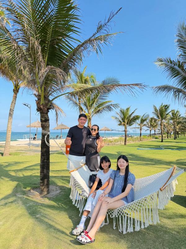 Siêu mẫu quê Lạng Sơn từng bán sữa đậu nành từ 3 giờ sáng: Nay viên mãn bên vợ đại gia hơn 4 tuổi- Ảnh 6.