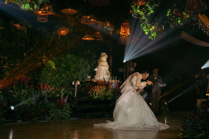 Cô bé bị bạn bè xa lánh vì da quá trắng giờ lớn lên làm dâu gia tộc nghìn tỷ, sống trong dinh thự tại TP.HCM- Ảnh 5.