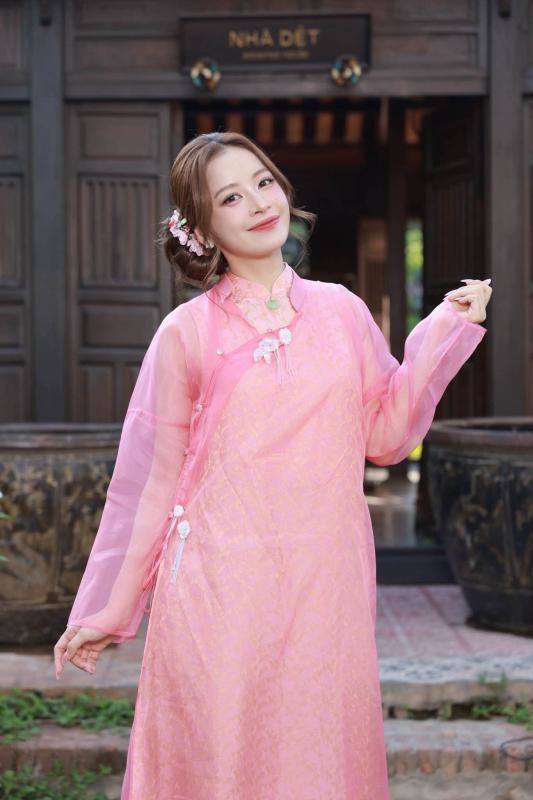 Mỹ nhân Việt làm lu mờ Kim Ji Won, đứng cạnh Suzy vẫn nổi bần bật- Ảnh 12.