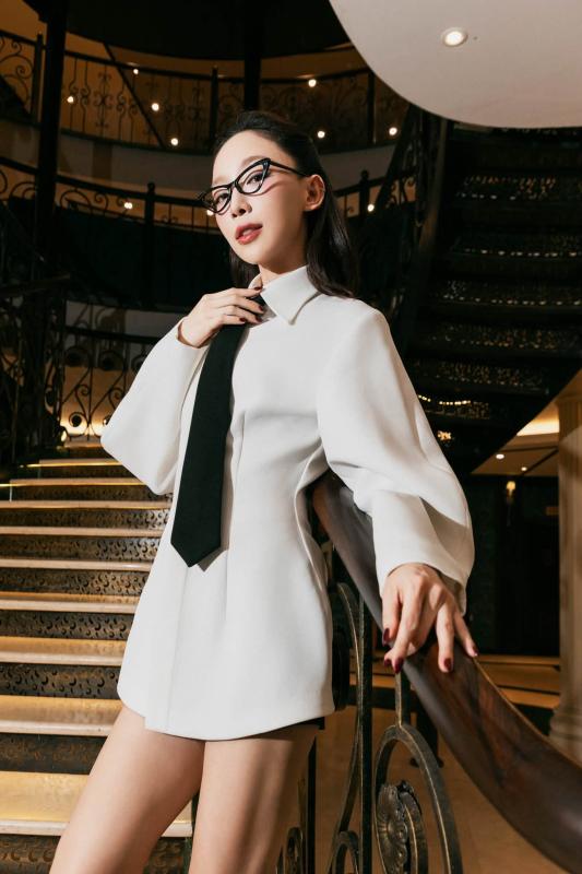 Tóc Tiên là “em” trong mọi vũ trụ của showbiz Việt?- Ảnh 3.
