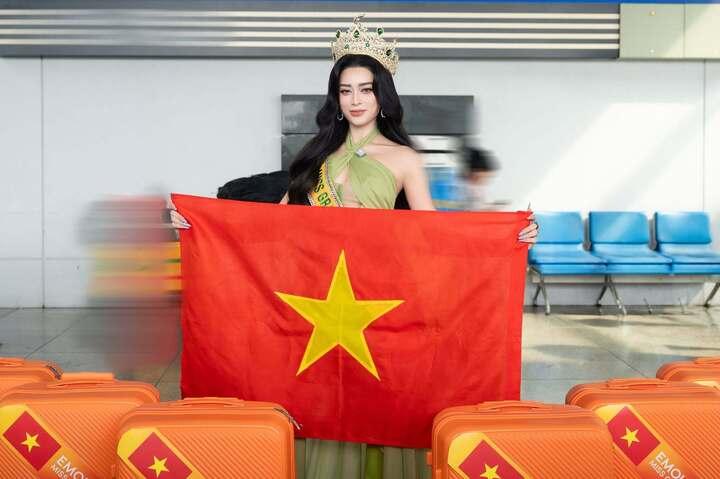 Hành trình giành Á hậu 4 Miss Grand International 2026 của Emoura Phạm- Ảnh 5.
