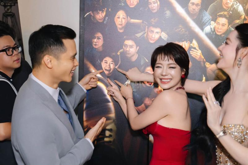 Hoa hậu hot nhất Trại Buôn Người là phú bà real: Thủ khoa Đại học tiền kiếm 1 ngày bằng cát-xê 1 phim, sống ở container đẹp như cổ tích- Ảnh 3.