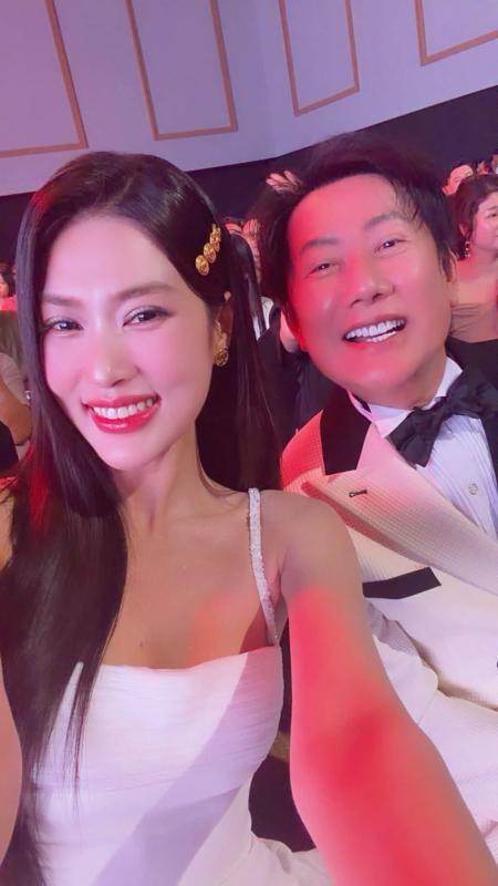 Hoa hậu Kỳ Duyên công khai tình cảm với Thiên Ân trong màn final walk độc lạ nhất Vbiz!- Ảnh 4.