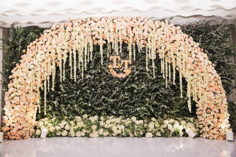 Cô gái nghèo quê Cà Mau hé lộ ảnh hiếm ngày về làm dâu tập đoàn bất động sản: Khung cảnh lễ cưới hào môn là đây!- Ảnh 5.