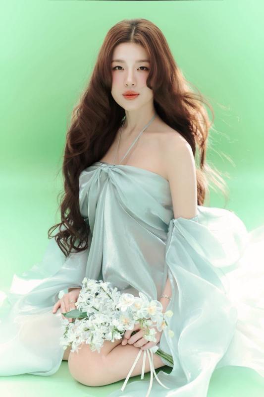 “Giải oan” cho ca sĩ chuyên Văn lọt đề cử đẹp nhất thế giới- Ảnh 5.