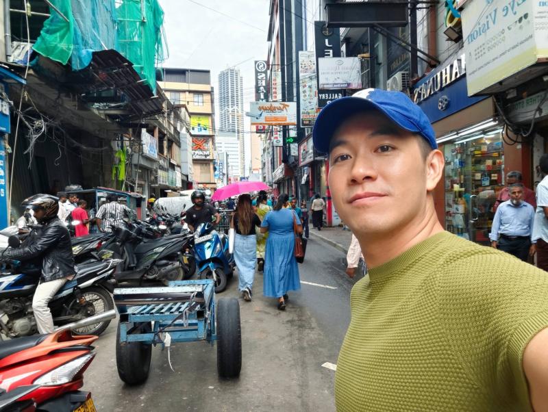 Nam ca sĩ Vbiz từng làm giảng viên tiếng Đức: Mở trung tâm ngoại ngữ riêng, U45 chưa kết hôn- Ảnh 7.