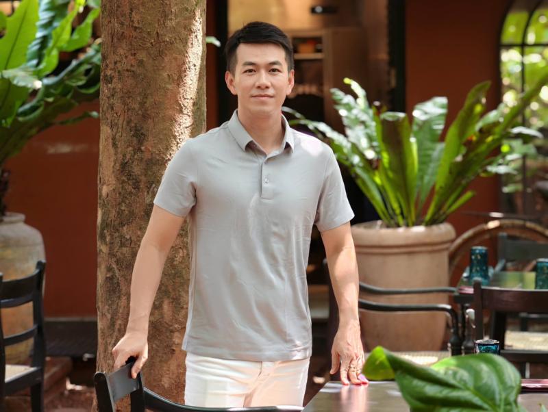 Nam ca sĩ Vbiz từng làm giảng viên tiếng Đức: Mở trung tâm ngoại ngữ riêng, U45 chưa kết hôn- Ảnh 6.